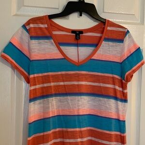 Gap women’s short sleeve tee, size medium